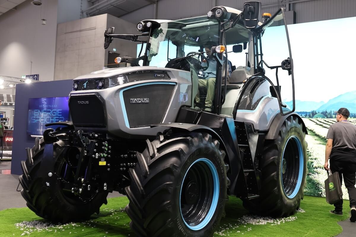 Le batterie del Tadus T16.20 supportano la ricarica bidirezionale per l'utilizzo come unità di accumulo dell'energia prodotta in azienda